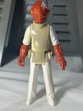 Load image into Gallery viewer, Vintage Kenner Star Wars Admiral Ackbar Action Figure LFL82 Taiwan ROTJ