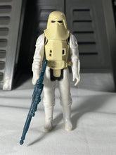 Load image into Gallery viewer, Vintage Kenner Star Wars Stormtrooper Hoth Action Figure LFL80 HK ESB