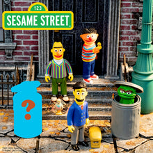 Load image into Gallery viewer, Sesame Street Reaction Mystery Mini (1) Vinyl Figure Blind Box - Super 7