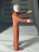 Load image into Gallery viewer, Vintage Kenner Star Wars Obiwan Kenobi w/Saber Action Figure 77 GMFGI HK ANH