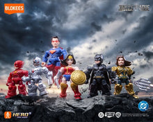 Load image into Gallery viewer, Blokees - DC Comics Defender Version - 02: Justice League 12ct Model Kits
