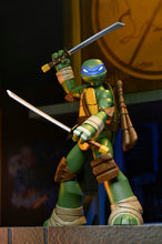 Load image into Gallery viewer, NECA Teenage Mutant Ninja Turtles 2012 Cartoon 6" Figure Ultimate Leonardo
