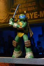 Load image into Gallery viewer, NECA Teenage Mutant Ninja Turtles 2012 Cartoon 6" Figure Ultimate Leonardo
