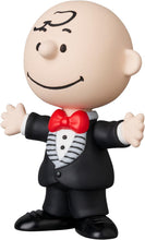 Load image into Gallery viewer, Peanuts UDF Ultra Detailed Series 17 Tuxedo Charlie Brown Figure Statue
