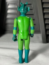 Load image into Gallery viewer, Vintage Kenner Star Wars Greedo Action Figure 1977 HK ANH NM
