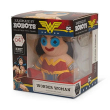 Load image into Gallery viewer, DC Comics Wonder Woman Vinyl Figure - Handmade By Robots
