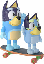 Load image into Gallery viewer, Bluey &amp; Dad Bandit Skateboarding 2pk Action Figure Pack - Moose Toys
